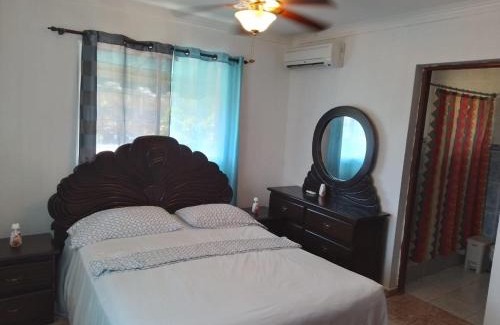 La Caleta Apartment | Convenient ApartaHotel Dona Reyna Near Santo Domingo Airport