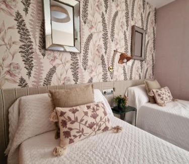 Castejon de Monegros Apartment | Family-Friendly Comfort at Apartahotel La Chipranera