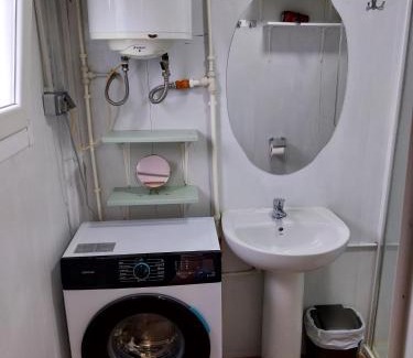San Vicente de la Barquera Apartment | Pet-Friendly Apartamentos Santillán with Oceanfront Views