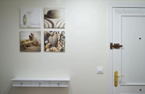 San Vicente de la Barquera Apartment | Kid-Friendly Escape at Apartamento Barlovento - Rated 9.2