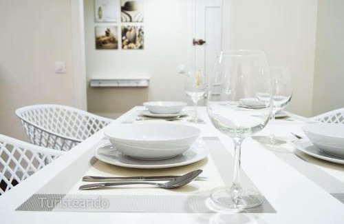 San Vicente de la Barquera Apartment | Kid-Friendly Escape at Apartamento Barlovento - Rated 9.2