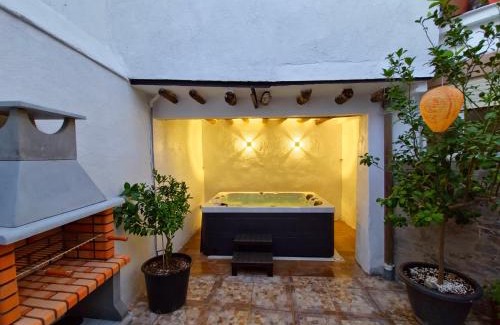 Aldeanueva de Barbarroya Apartment | Experience Relaxation at Apartamentos Rurales Tinguatón