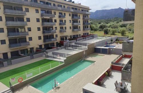 Sant Carles de la Rapita Apartment | New Apartment with Pool and Spacious Balcony for Families