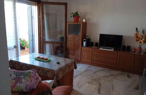 Poblado Sancti Petri Apartment | Inviting Apartamento La Caracola with Pool & Child-Friendly Amenities
