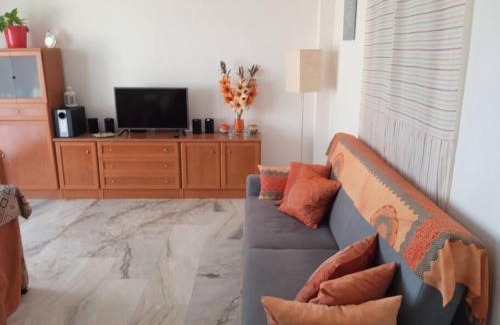 Poblado Sancti Petri Apartment | Inviting Apartamento La Caracola with Pool & Child-Friendly Amenities