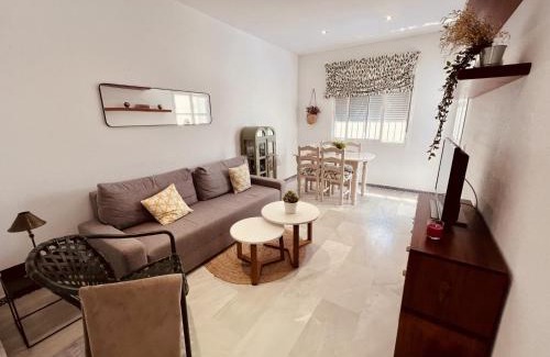 Poblado Sancti Petri Apartment | Family-Friendly Apartment Empul Costa Sancti Petri with Pool