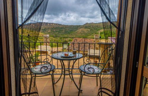 Peralejos de las Truchas Apartment | Discover Apartamentos las Fuentes del Alto Tajo: 9/10 Rating & Hot Tub