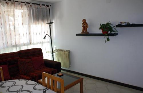 Sant Joan de Vilatorrada Apartment | Pet-Friendly Apartament Sant Joan with Great Guest Ratings