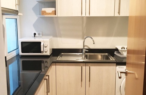 L'Estartit Apartment | Stylish Renovated Apartment, Steps from the Beach