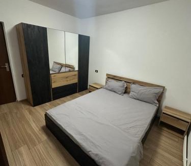 Giurgiu Apartment | Apartament în Parc