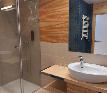 Ostroda Apartment | Modern Comfort at Apartament 119 in Willa Port with Pool