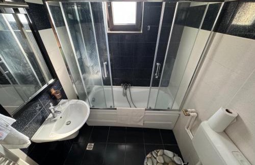 Bragadiru Apartment | Apartament 3 camere