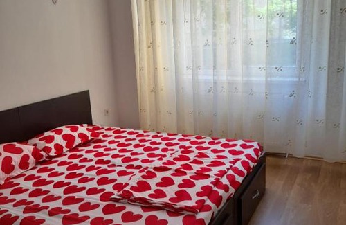 Techirghiol Apartment | Family-Friendly 3-Room Apartment Near Top Attractions