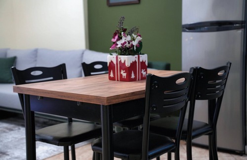 Gjirokaster Apartment | Pet-Friendly Retreat at Apartament 47 for Families