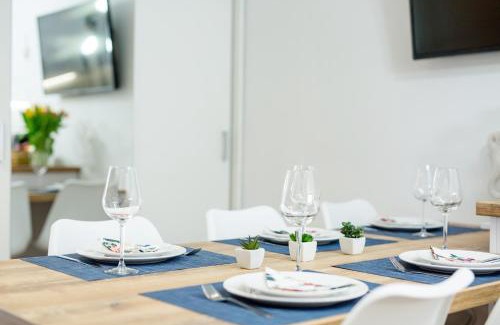 Poddabie Apartment | Experience Blue Marine Poddąbie: Pool, Oceanfront & Kids' Fun