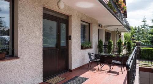 Emaus Apartment | Stylish Apartment Above the Old Town - 4-Star Comfort