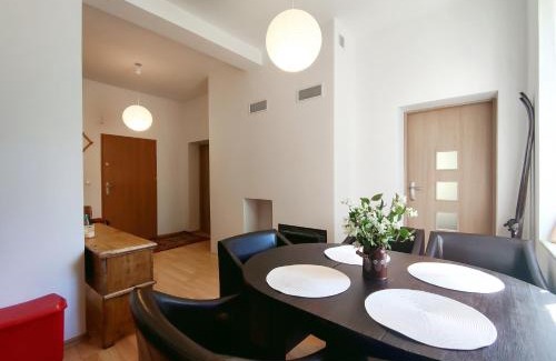 Ladek-Zdroj Apartment | Accessible Retreat at Apartament Alpejski Duży - Rated 9/10
