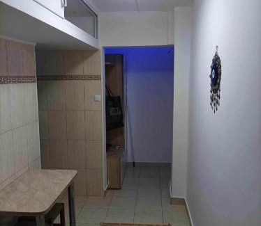 Doua Mai Apartment | Budget-Friendly Stay at Apartament Amy - Rated 9.7/10