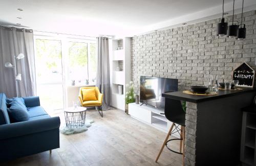 Nysa Apartment | Discover Asia: Guest Rated 9/10 & Pet-Friendly Stays