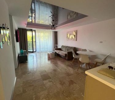 Neptun Apartment | Outstanding Apartament Astria Olimp - Family-Friendly Retreat