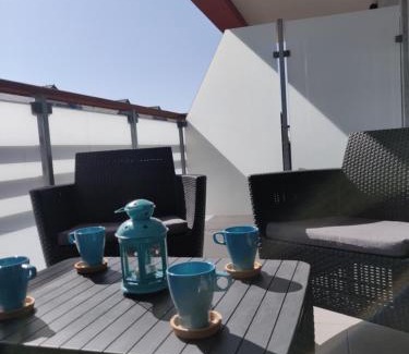 Darlowko Apartment | Oceanfront Bliss at Apartament Błękitna Muszelka Darłówko