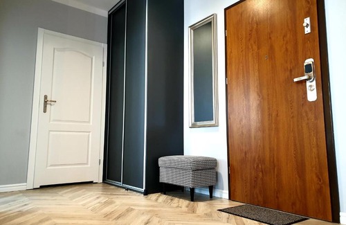 Legnica Apartment | Family-Friendly Bilsego Apartment Near Hotel Kamieniczka