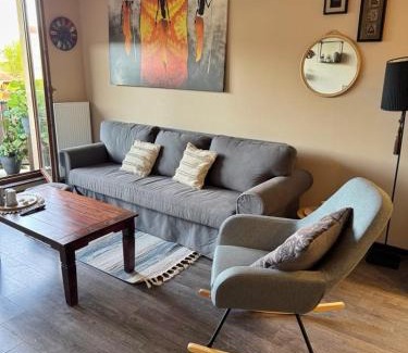 Karwia Apartment | Family-Friendly Oceanfront Retreat at Apartament Brown Sugar
