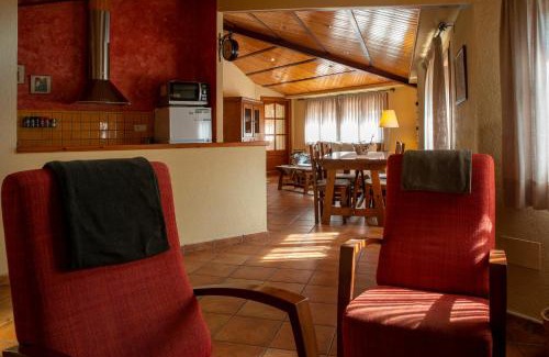 Baga Apartment | Family-Friendly Retreat at Apartament Cadí- Moixeró, 9.6/10