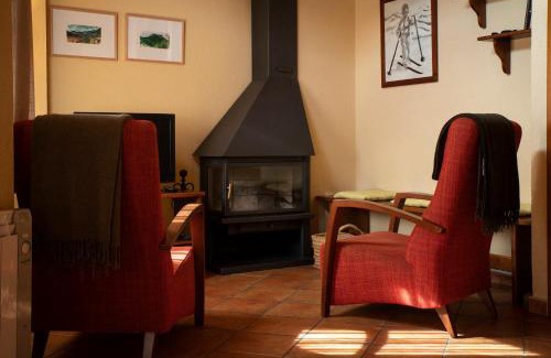 Baga Apartment | Family-Friendly Retreat at Apartament Cadí- Moixeró, 9.6/10