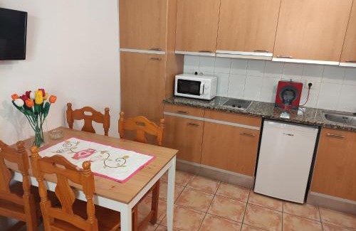 Besalu Apartment | Cozy Can Mingu Apartment with High Guest Ratings