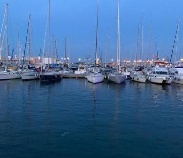 El Grao de Castellon Apartment | Beachfront Retreat at Apartament Carrer I'IIIa with Ocean Views