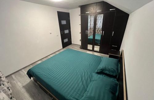 Turcinesti Apartment | Guest Rated 10/10: Family-Friendly Casa Dragoeni Apartment