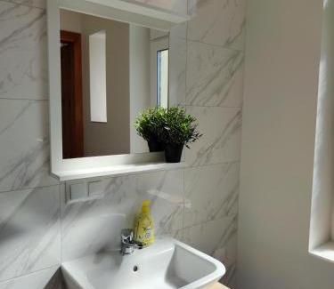 Klodzko Miasto Apartment | Apartament Centrum Kłodzko - Stara i Piękna Kamienica - ulica Okrzei, Spokój, Parking, 25m2