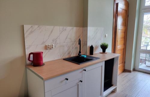 Klodzko Miasto Apartment | Apartament Centrum Kłodzko - Stara i Piękna Kamienica - ulica Okrzei, Spokój, Parking, 25m2