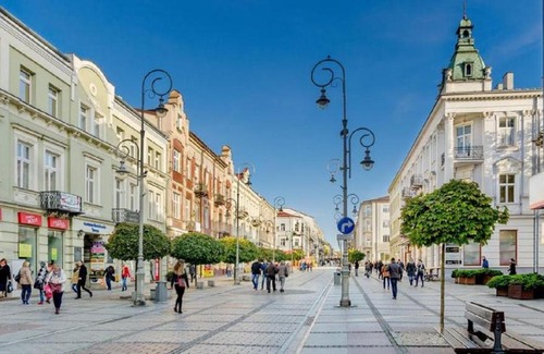 Kielce Apartment | Panoramic Big Ben Apartment with Balcony & A/C
