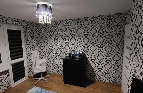 Wloclawek Apartment | Elegant Stay at Apartament Chopina 17 - Family Friendly!