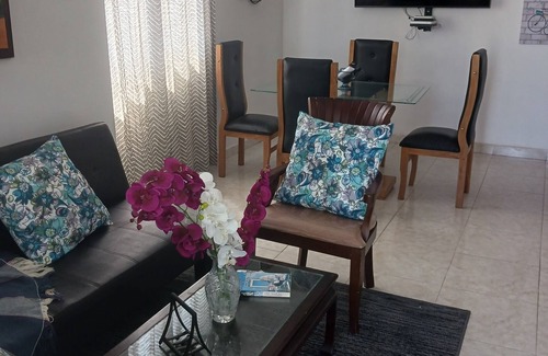 El Laguito Apartment | Cozy Apartment with Lake View & Pool Access for Families