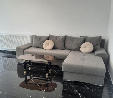 Baia Mare Apartment | Family-Friendly Apartament Coco with Outstanding 9.6 Rating