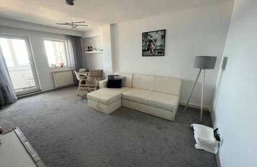 Constanta Apartment | Cozy Oceanfront Apartment in Constanta with Private Beach