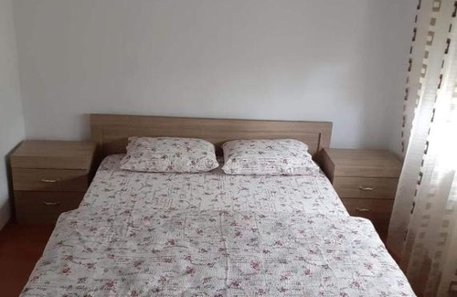 Orsova Apartment | Top-Rated Family Retreat at Apartament Darius