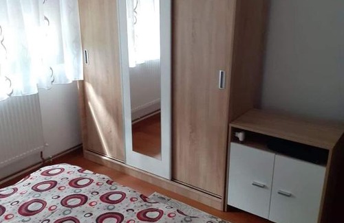 Orsova Apartment | Top-Rated Family Retreat at Apartament Darius