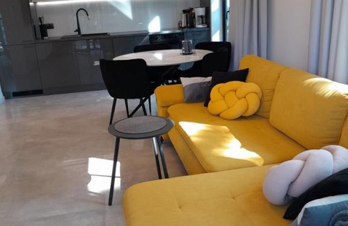 Trzebiatow Apartment | Child-Friendly Retreat at Apartament de Luxe by Maria