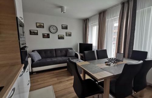 Srodmiescie Apartment | Highly Rated Apartament Dmowskiego - Kępa Mieszczańska Retreat