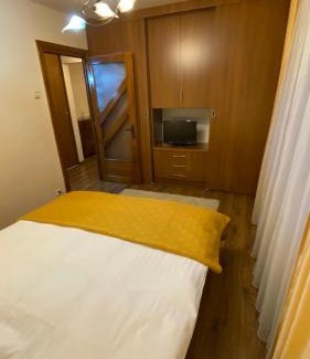 Baia Mare Apartment | Family-Friendly Two-Room Apartment with Hot Tub, Rated 10/10