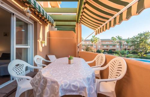Chiclana de la Frontera Apartment | Family-Friendly Stay at Apartamento Mijares with Pool Access