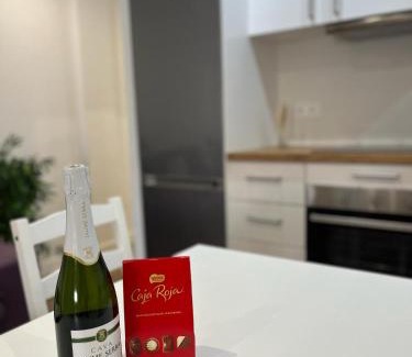 San Vicente del Raspeig Apartment | Discover Family-Friendly Oasis Mediterráneo for Memorable Stays