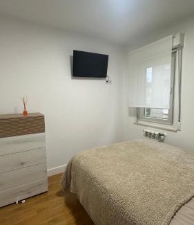 Santiago de Compostela Apartment | Cozy Apartment Santiago: Family-Friendly & Highly Rated
