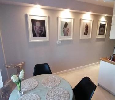 Bytom Apartment | Pet-Friendly Comfort at Apartament Euro 1 Bytom - Rated 9/10