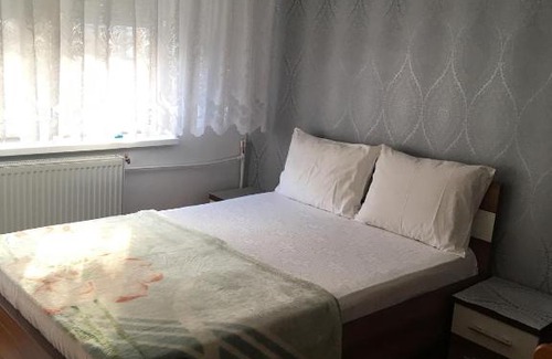 Sanmartin Apartment | Family-Friendly Stay at Apartament Felix: Perfect for Kids