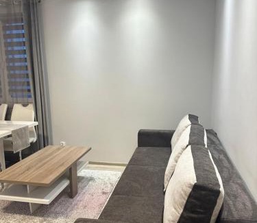 Gorzow Wielkopolski Apartment | Guest Rated 9.5: Family-Friendly Apartament Górczyn 18
